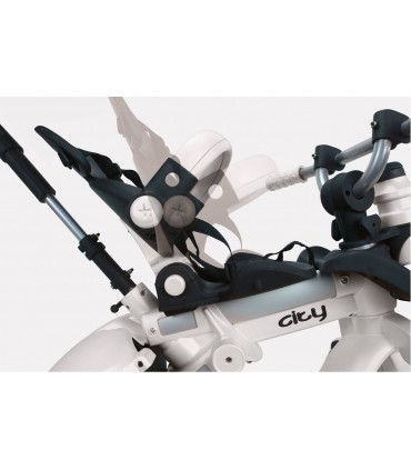 Injusa Max Tricycle in White