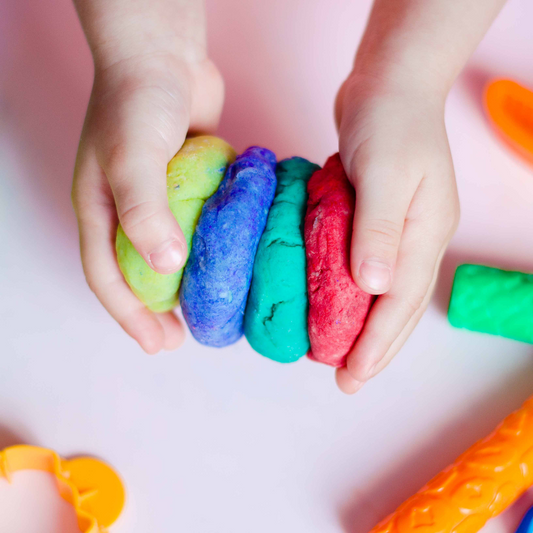ACTIVIDADES PARA ESTIMULAR EL APRENDIZAJE EN NIÑOS DE 0 A 3 AÑOS